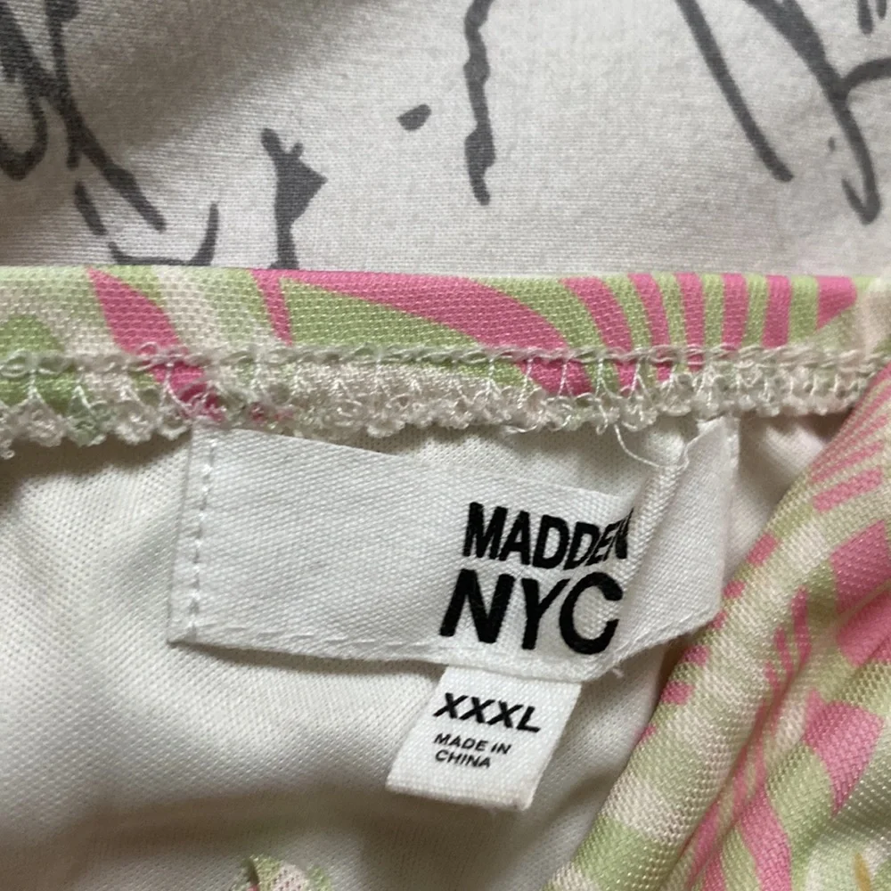 Dress - Picture 3 of 4